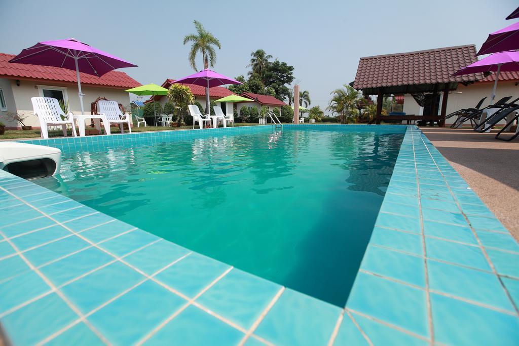 Moon River Resort Ubon Ratchathani Exterior photo